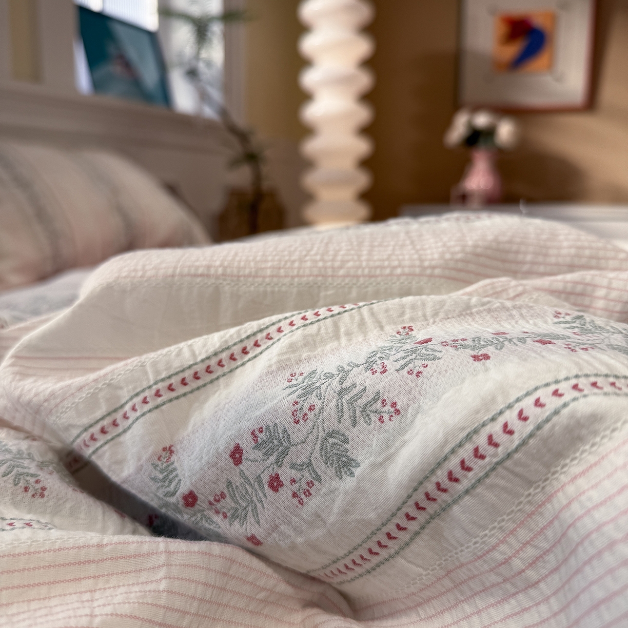 91家纺网 家纺一手货源 找家纺 珺柔家纺 2026新款A版色织提花B版水洗棉四件套 悠悠小花