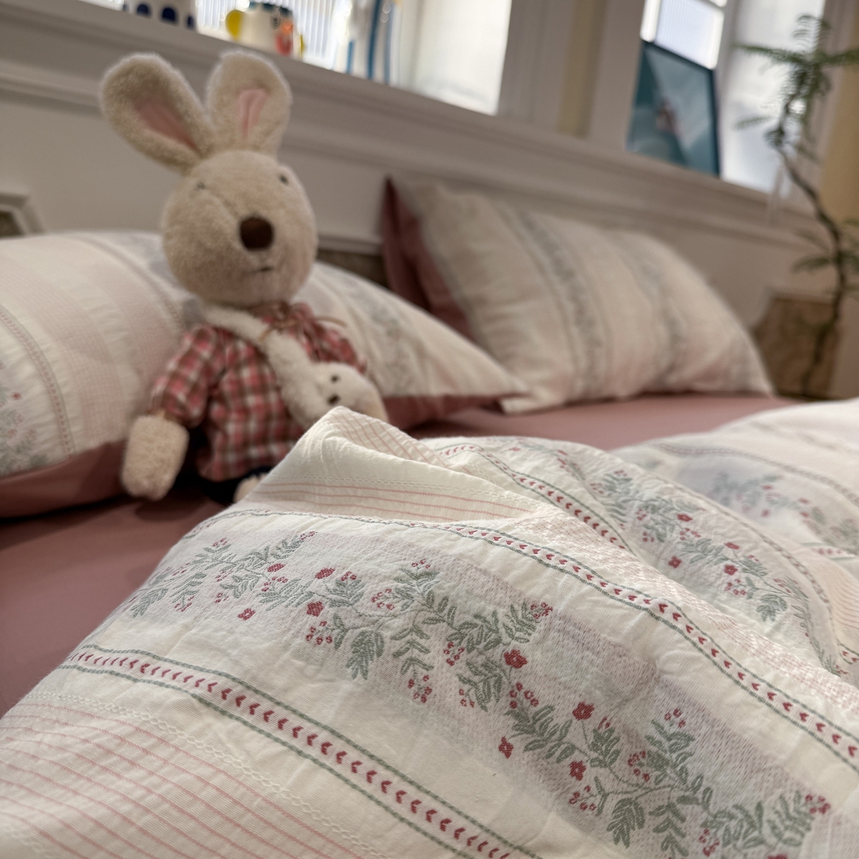 91家纺网 家纺一手货源 找家纺 珺柔家纺 2026新款A版色织提花B版水洗棉四件套 悠悠小花