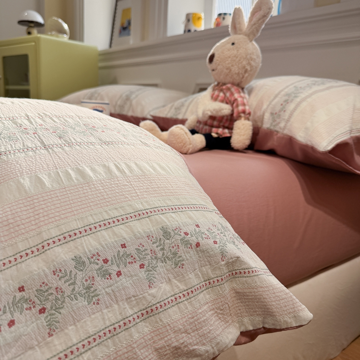 91家纺网 家纺一手货源 找家纺 珺柔家纺 2026新款A版色织提花B版水洗棉四件套 悠悠小花