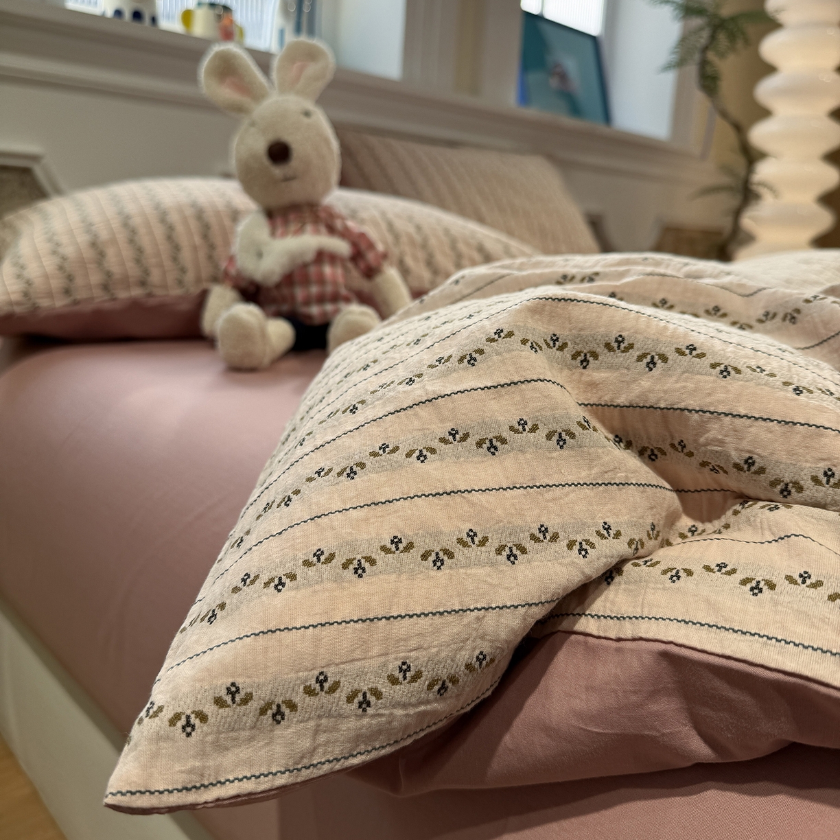 91家纺网 家纺一手货源 找家纺 珺柔家纺 2026新款A版色织提花B版水洗棉四件套 星梅