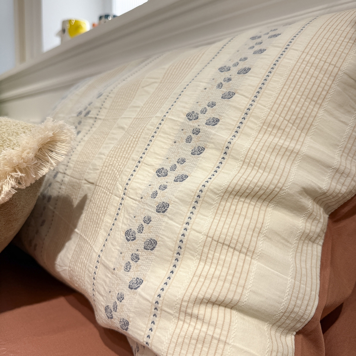 91家纺网 家纺一手货源 找家纺 珺柔家纺 2026新款A版色织提花B版水洗棉四件套 彼岸花