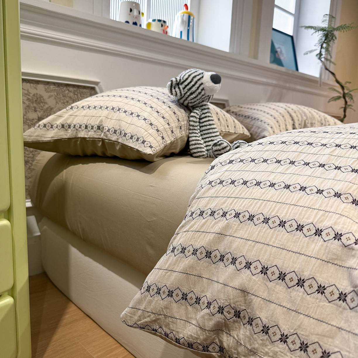 91家纺网 家纺一手货源 找家纺 珺柔家纺 2026新款A版色织提花B版水洗棉四件套 星恋奶咖