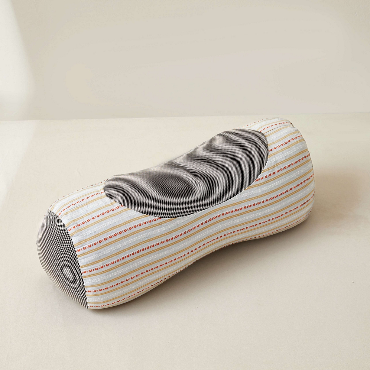 91家纺网 家纺一手货源 找家纺 （总）小桃姐家纺 2025新款全棉纯棉圆柱荞麦枕护颈椎元宝枕枕头枕芯