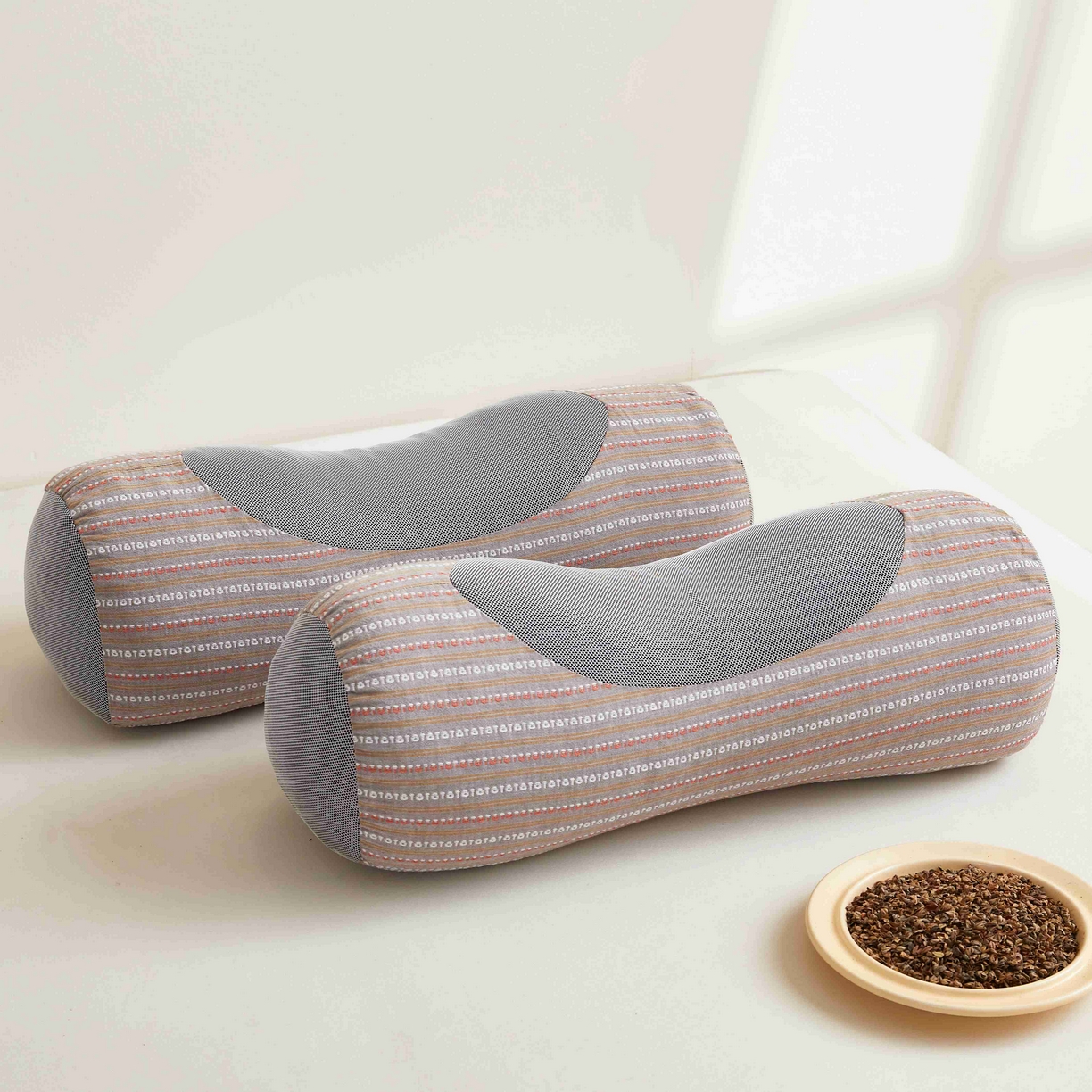 小桃姐家纺 2025新款全棉纯棉圆柱荞麦枕护颈椎元宝枕枕头枕芯 A1全棉圆柱荞麦枕-【红棕】