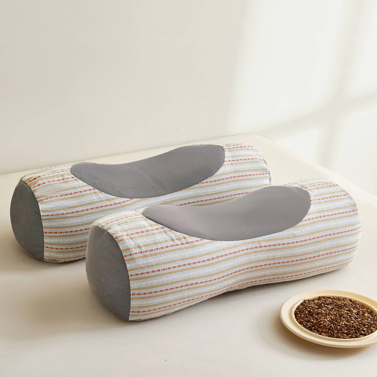 小桃姐家纺 2025新款全棉纯棉圆柱荞麦枕护颈椎元宝枕枕头枕芯 A1全棉圆柱荞麦枕-【米兰】