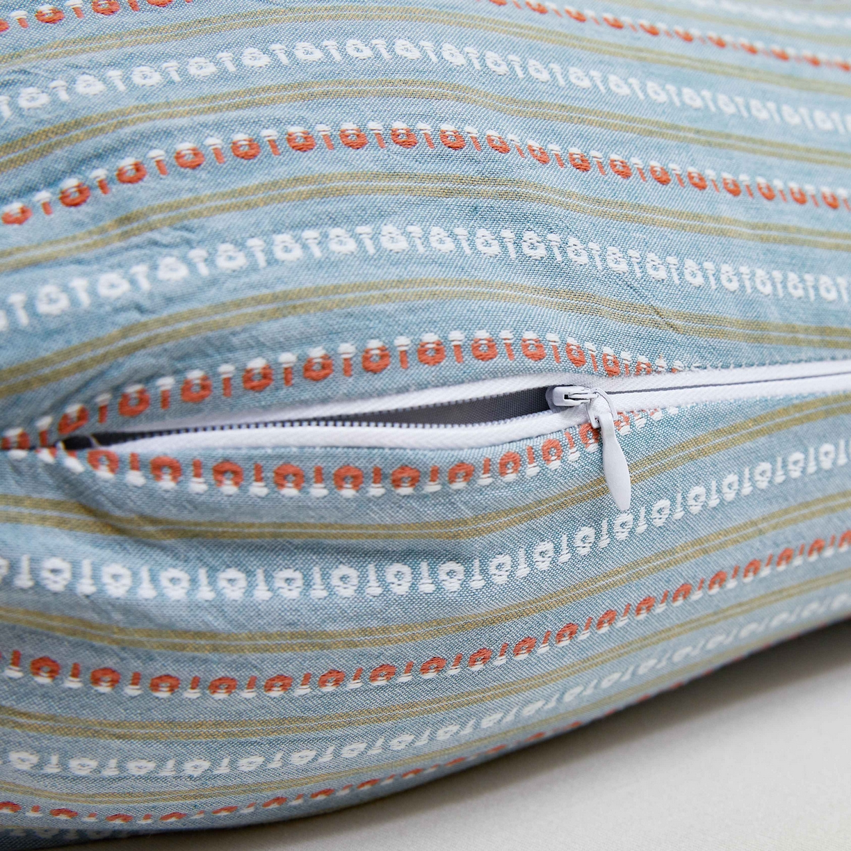 91家纺网 家纺一手货源 找家纺 小桃姐家纺 2025新款全棉纯棉圆柱荞麦枕护颈椎元宝枕枕头枕芯 A1全棉圆柱荞麦枕-【蓝色】