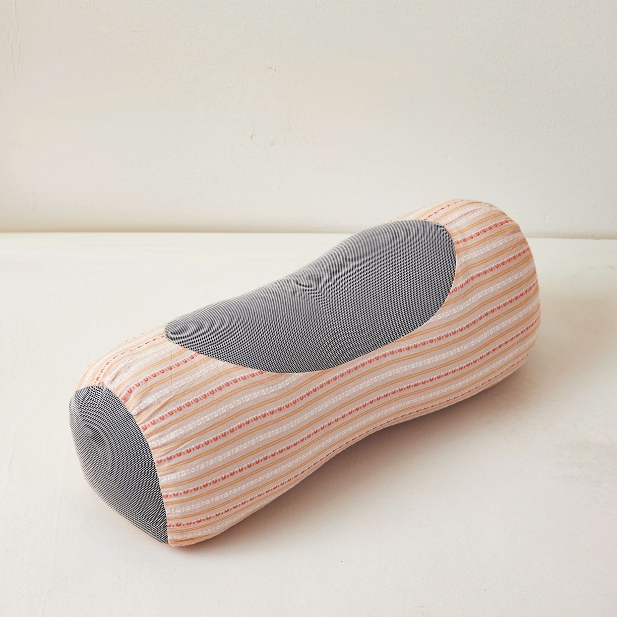 91家纺网 家纺一手货源 找家纺 小桃姐家纺 2025新款全棉纯棉圆柱荞麦枕护颈椎元宝枕枕头枕芯 A1全棉圆柱荞麦枕-【粉色】