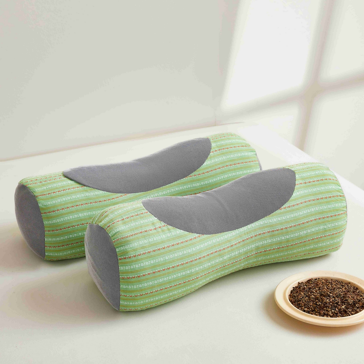 小桃姐家纺 2025新款全棉纯棉圆柱荞麦枕护颈椎元宝枕枕头枕芯 A1全棉圆柱荞麦枕-【绿色】