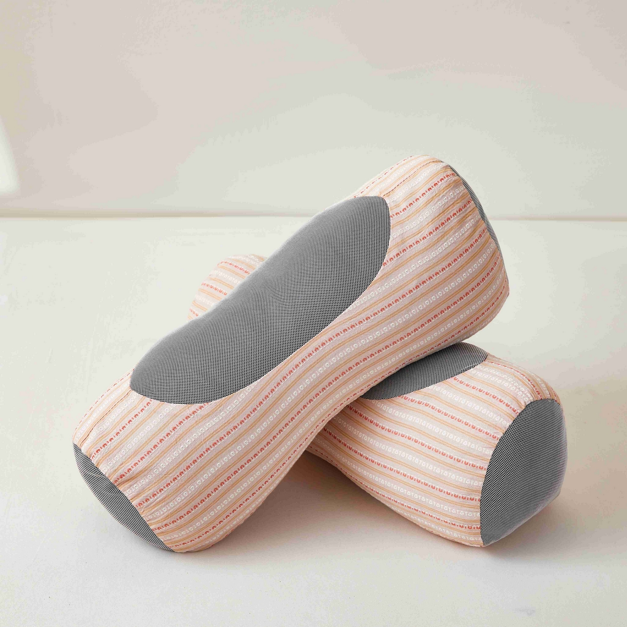 91家纺网 家纺一手货源 找家纺 小桃姐家纺 2025新款全棉纯棉圆柱荞麦枕护颈椎元宝枕枕头枕芯 A1全棉圆柱荞麦枕-【粉色】