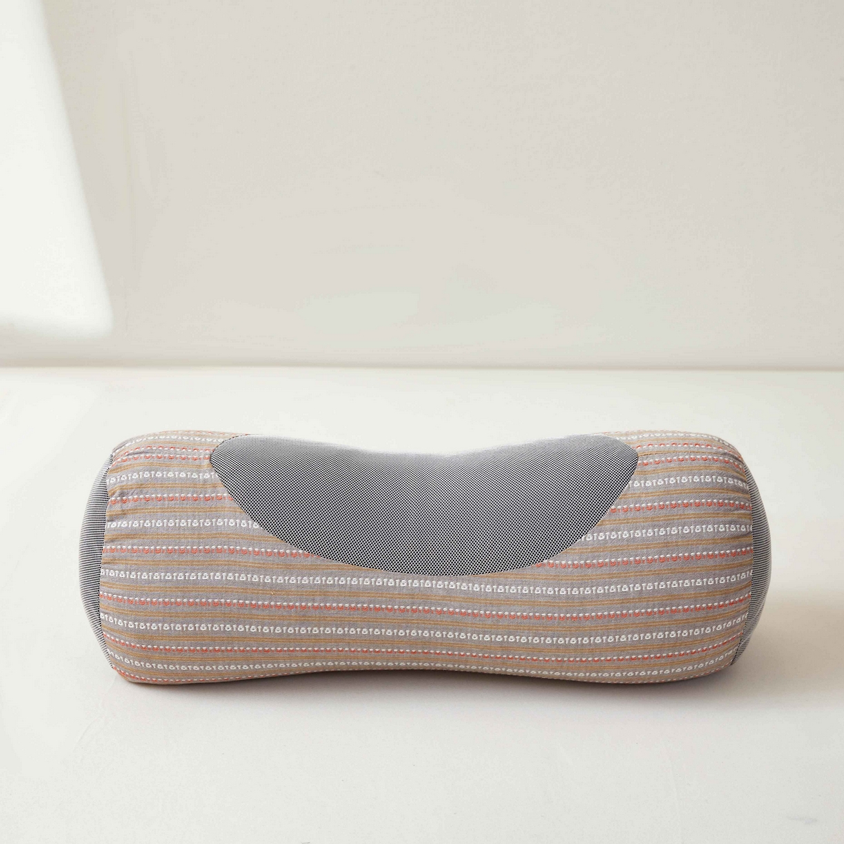 91家纺网 家纺一手货源 找家纺 小桃姐家纺 2025新款全棉纯棉圆柱荞麦枕护颈椎元宝枕枕头枕芯 A1全棉圆柱荞麦枕-【红棕】