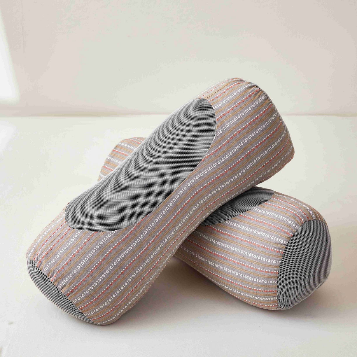 91家纺网 家纺一手货源 找家纺 小桃姐家纺 2025新款全棉纯棉圆柱荞麦枕护颈椎元宝枕枕头枕芯 A1全棉圆柱荞麦枕-【红棕】