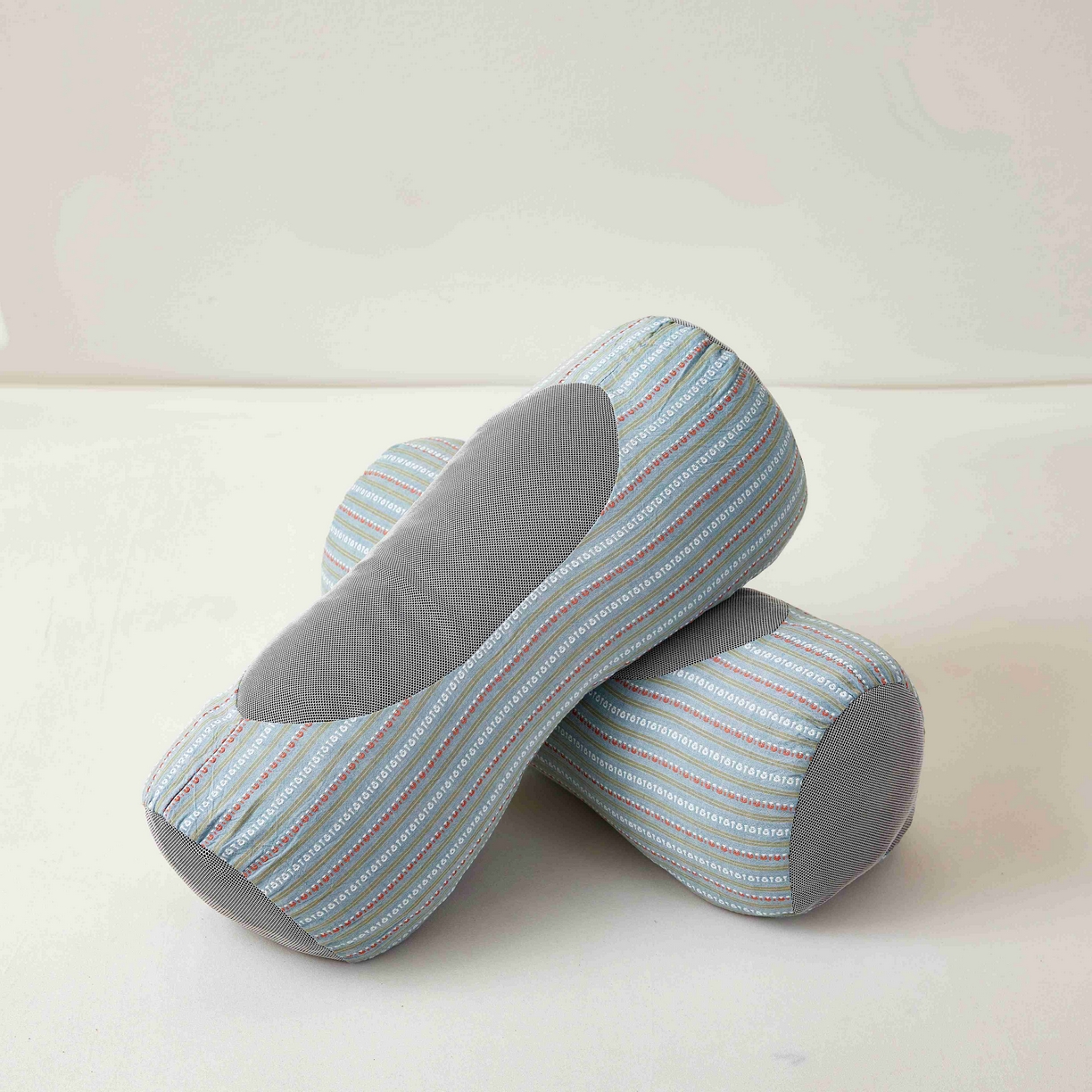 91家纺网 家纺一手货源 找家纺 小桃姐家纺 2025新款全棉纯棉圆柱荞麦枕护颈椎元宝枕枕头枕芯 A1全棉圆柱荞麦枕-【蓝色】