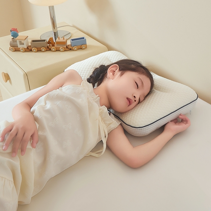 91家纺网 家纺一手货源 找家纺 （总）小桃姐家纺 2025新款儿童针织TPE软管豆豆枕头枕芯