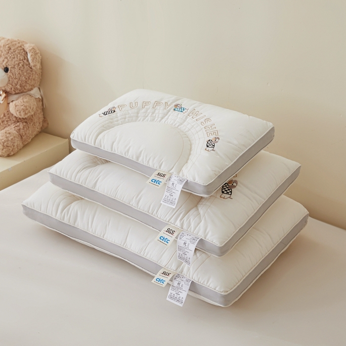 91家纺网 家纺一手货源 找家纺 （总）小桃姐家纺 2025新款刺绣顽皮狗亲子枕头枕芯