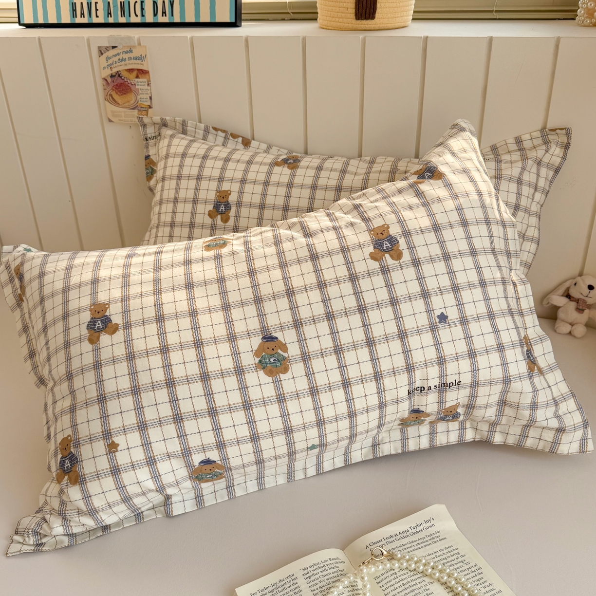 91家纺网 家纺一手货源 找家纺 百寐 2026新款13372全棉信封印花系列枕套 格子熊