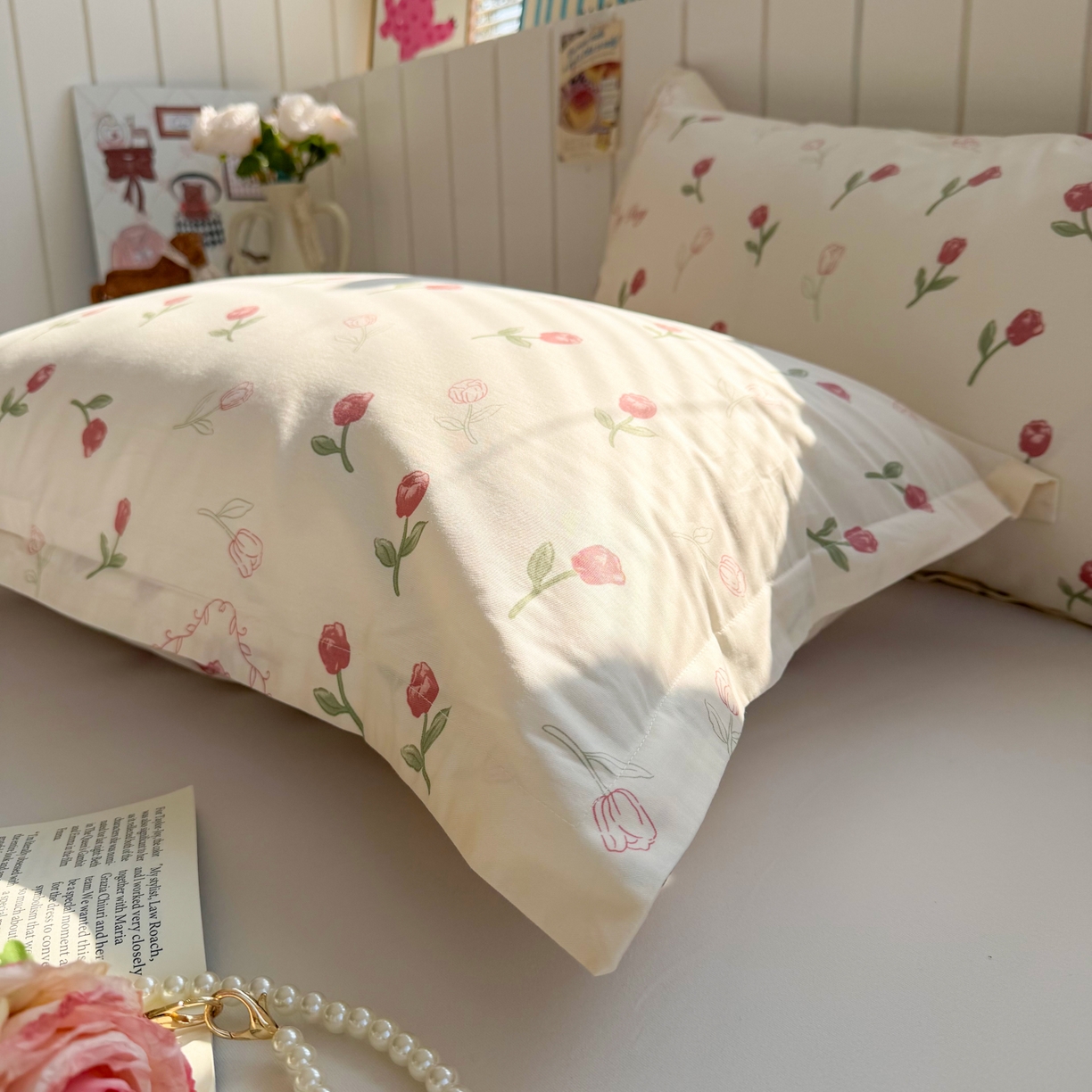 91家纺网 家纺一手货源 找家纺 百寐 2026新款13372全棉信封印花系列枕套 后花园