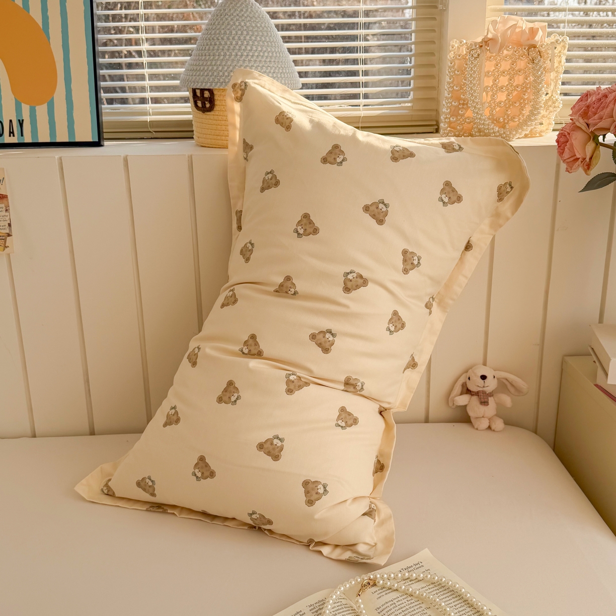 91家纺网 家纺一手货源 找家纺 百寐 2026新款13372全棉信封印花系列枕套 领结熊