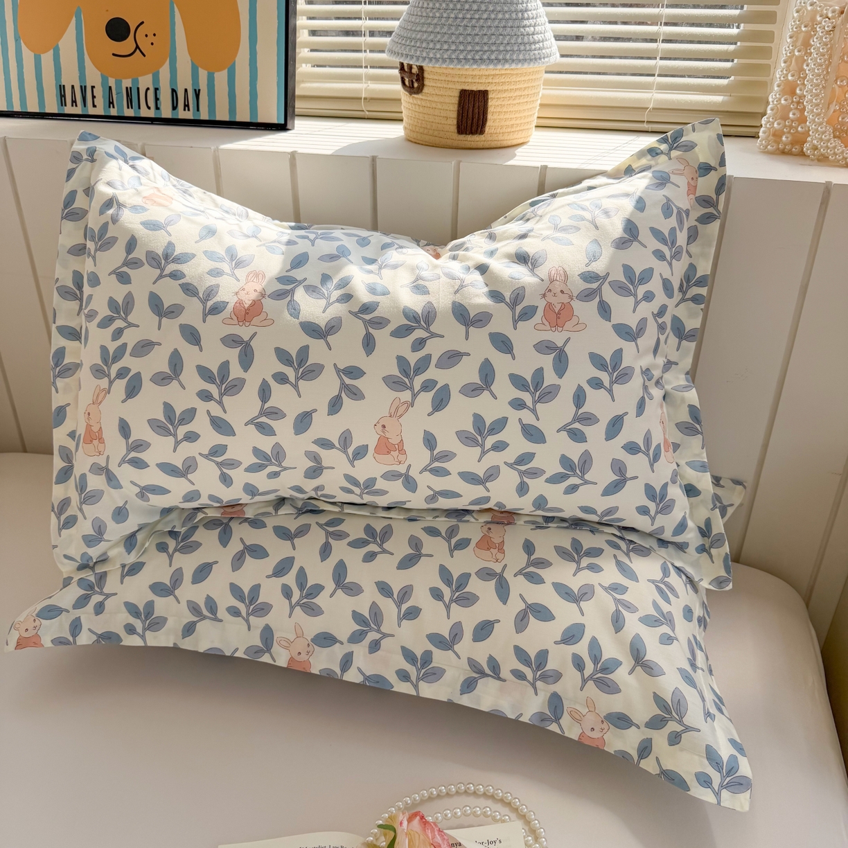 91家纺网 家纺一手货源 找家纺 百寐 2026新款13372全棉信封印花系列枕套 萌小兔