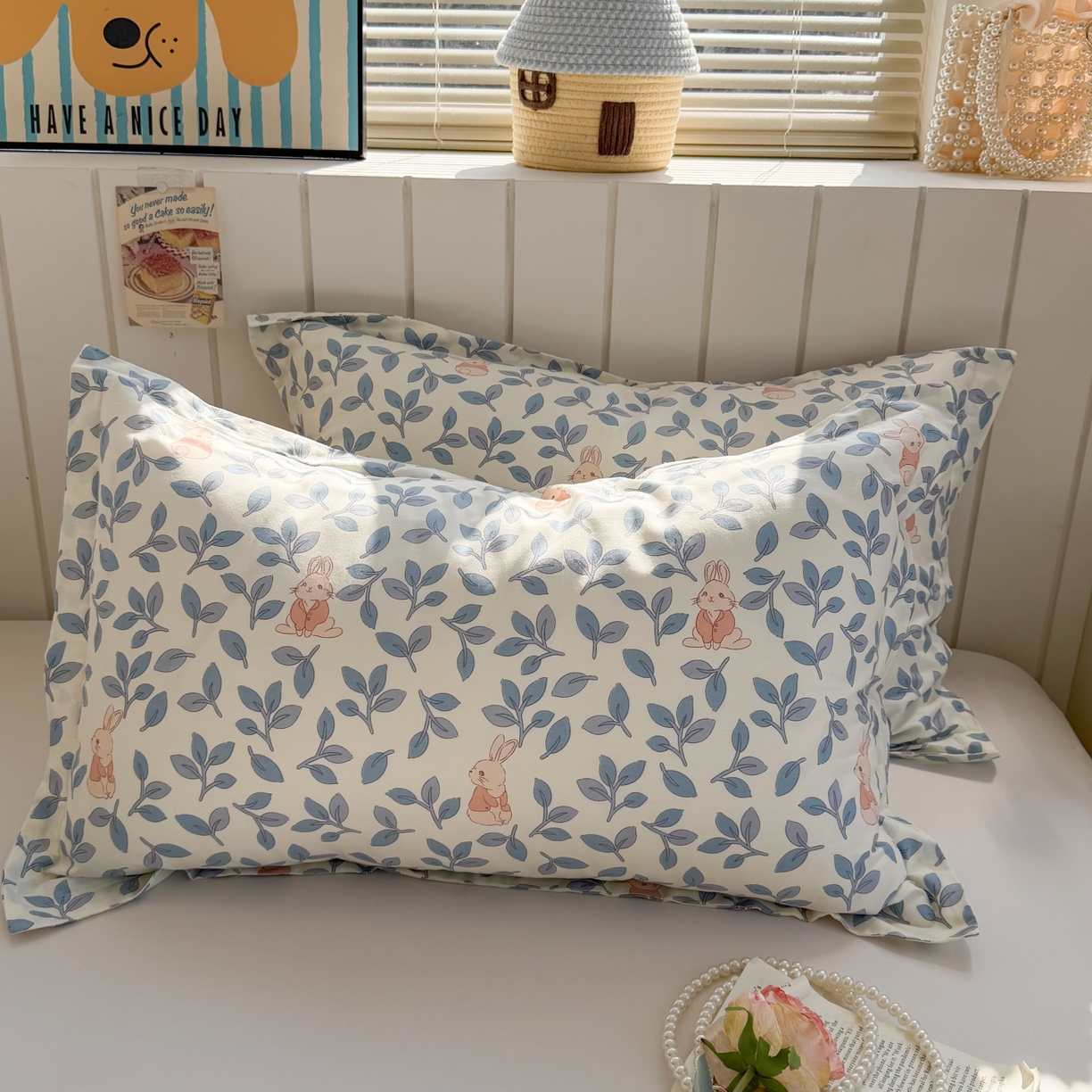 91家纺网 家纺一手货源 找家纺 百寐 2026新款13372全棉信封印花系列枕套 萌小兔