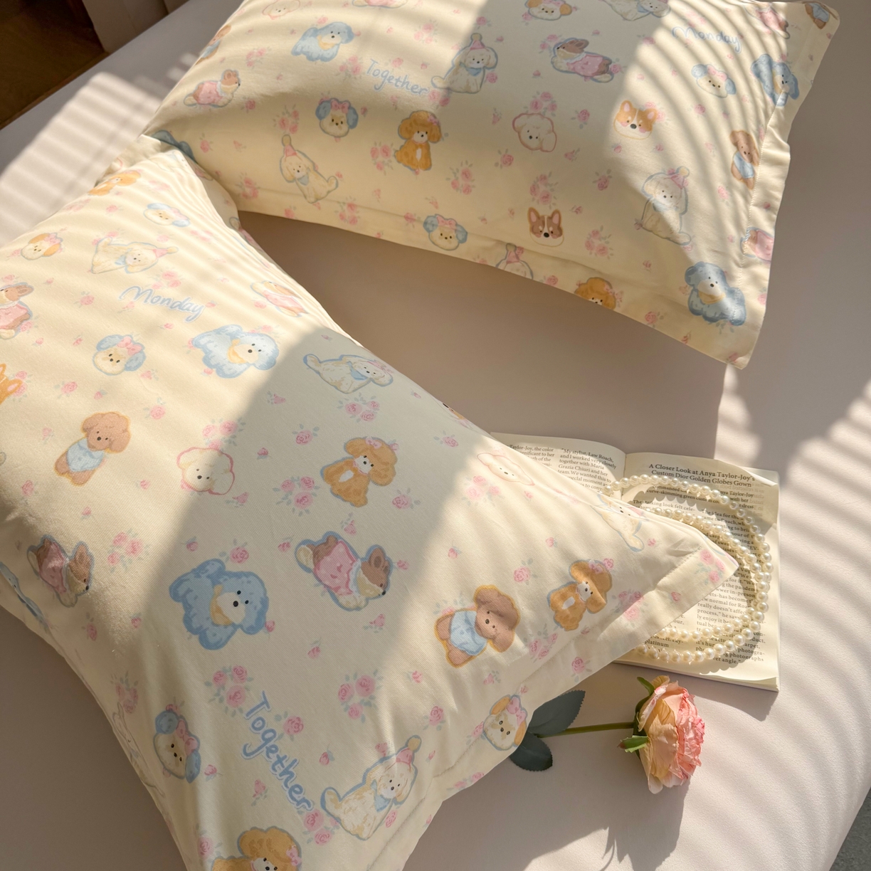 91家纺网 家纺一手货源 找家纺 百寐 2026新款13372全棉信封印花系列枕套 泡芙狗