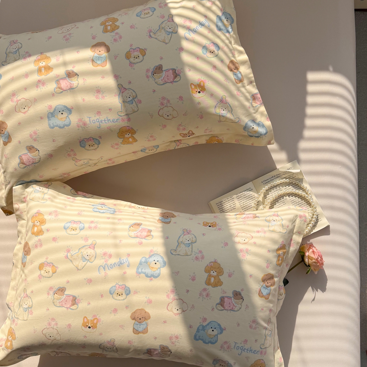 91家纺网 家纺一手货源 找家纺 百寐 2026新款13372全棉信封印花系列枕套 泡芙狗