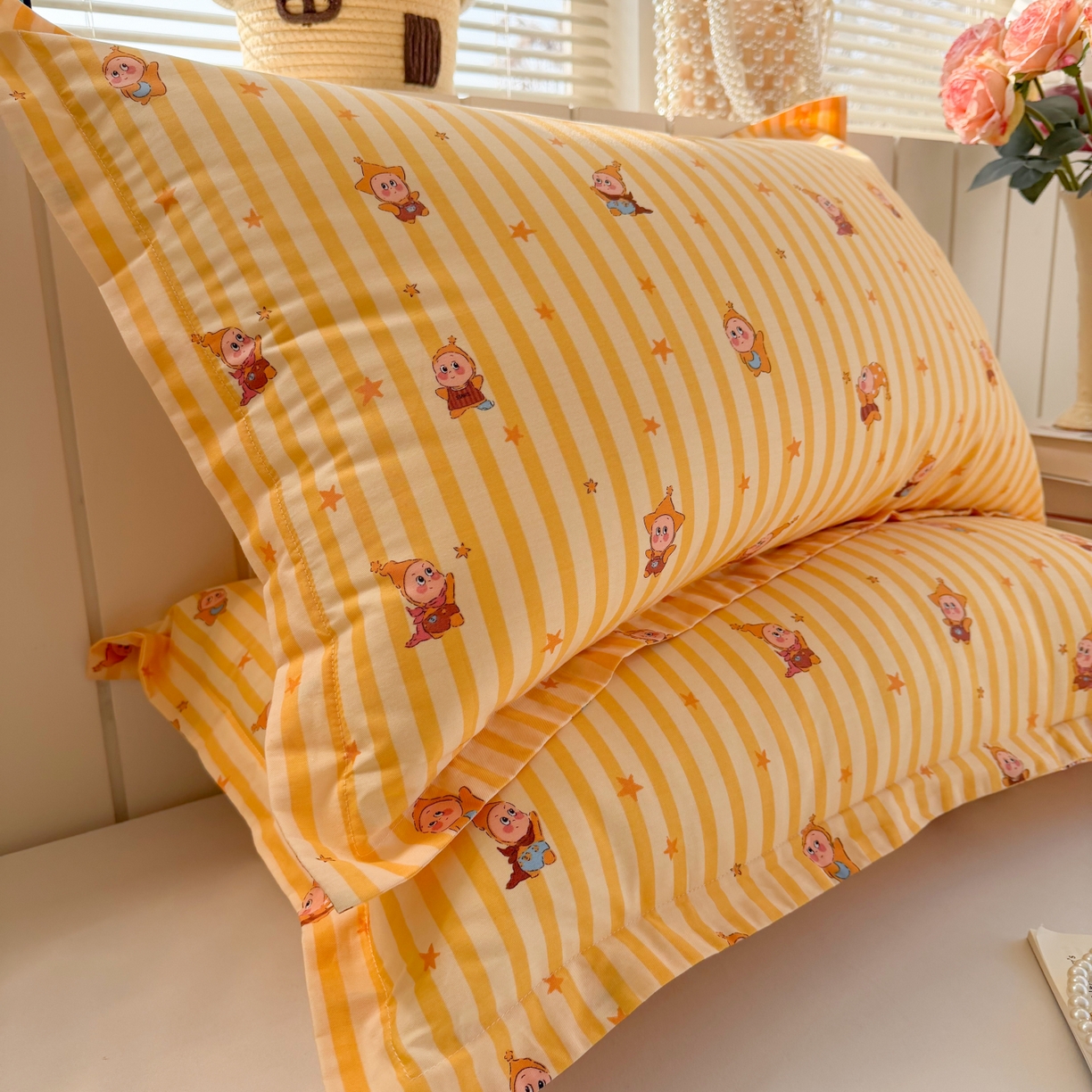 91家纺网 家纺一手货源 找家纺 百寐 2026新款13372全棉信封印花系列枕套 星星人