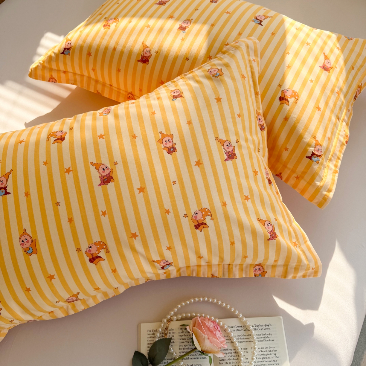 91家纺网 家纺一手货源 找家纺 百寐 2026新款13372全棉信封印花系列枕套 星星人