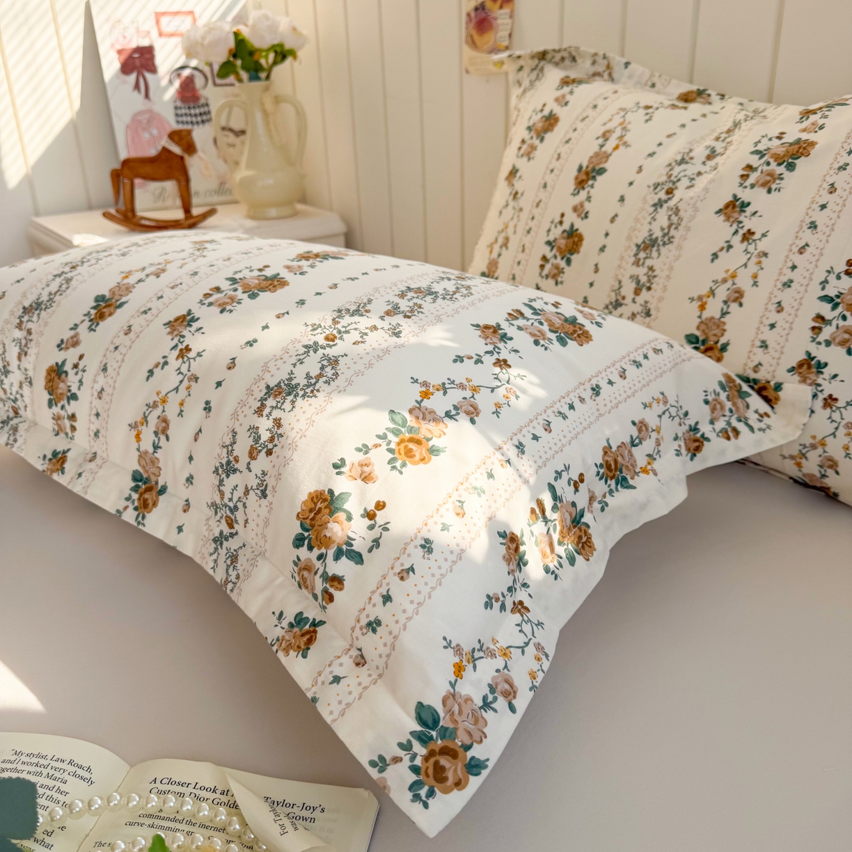 91家纺网 家纺一手货源 找家纺 百寐 2026新款13372全棉信封印花系列枕套 悠悠花房