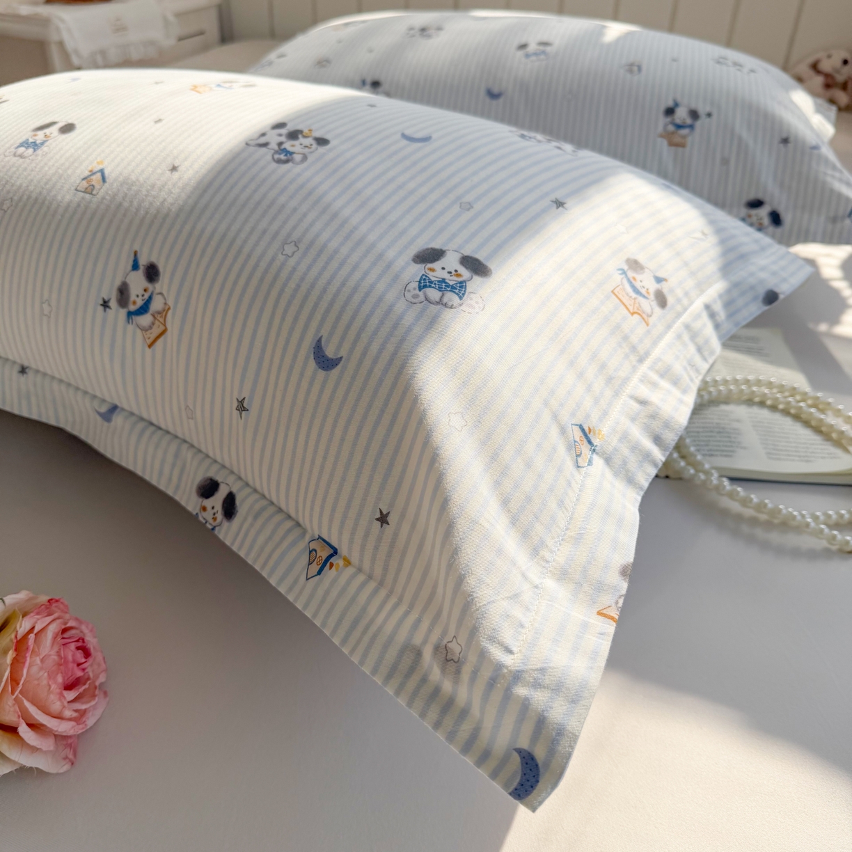 91家纺网 家纺一手货源 找家纺 百寐 2026新款13372全棉信封印花系列枕套 月亮狗