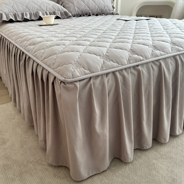 91家纺网 家纺一手货源 找家纺 怡源梦 2026新款A类亲肤棉全包夹棉床头罩-蝴蝶飞飞系列 灰色