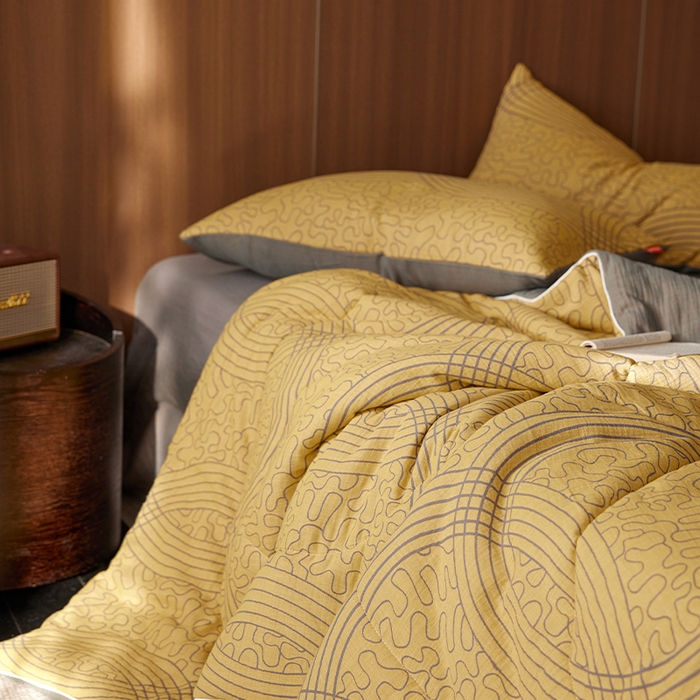 91家纺网 家纺一手货源 找家纺 春皖家纺 2026新款全棉双层提花夏被四件套 都市时尚