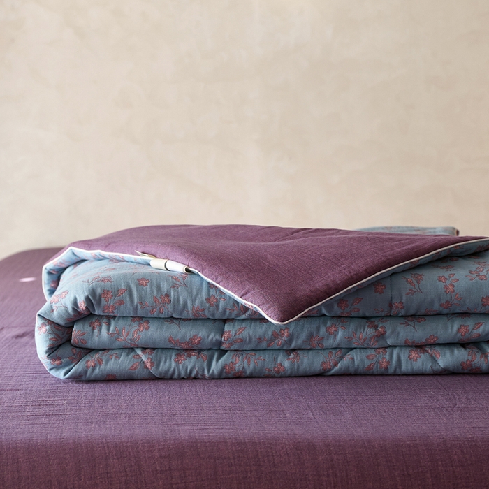 91家纺网 家纺一手货源 找家纺 春皖家纺 2026新款全棉双层提花夏被四件套 花漾兰