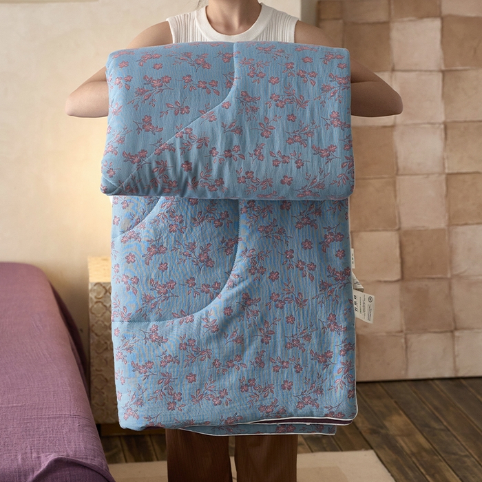 91家纺网 家纺一手货源 找家纺 春皖家纺 2026新款全棉双层提花夏被四件套 花漾兰