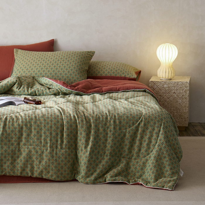 91家纺网 家纺一手货源 找家纺 春皖家纺 2026新款全棉双层提花夏被四件套 夏洛克绿