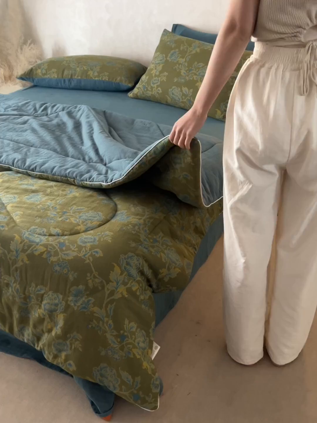 91家纺网 家纺一手货源 找家纺 春皖家纺 2026新款全棉双层提花夏被四件套 夏洛克绿