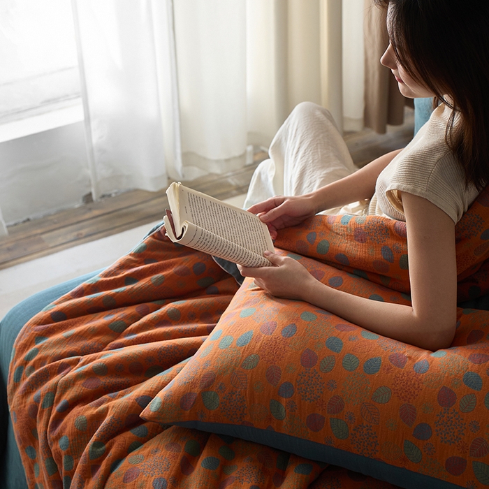 91家纺网 家纺一手货源 找家纺 春皖家纺 2026新款全棉双层提花夏被四件套 映阳黄蓝