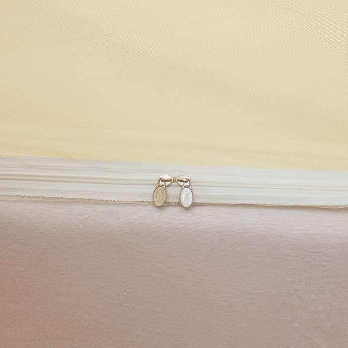 91家纺网 家纺一手货源 找家纺 都市缘蚊帐 2026新款三开门坐床防摔蚊帐二开门拉链方帐1.5m1.8m502坐床蚊帐米黄