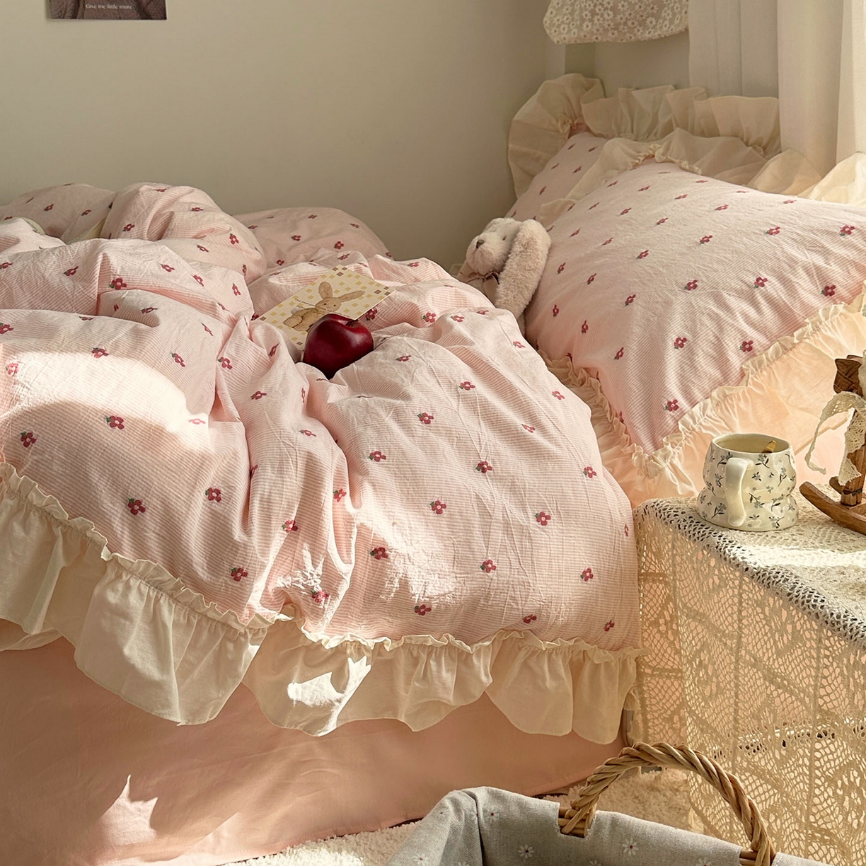 91家纺网 家纺一手货源 找家纺 艾咪-Amy ntmy 2026新款法式花边全棉色织小提花四件套 花边款-蔷薇粉