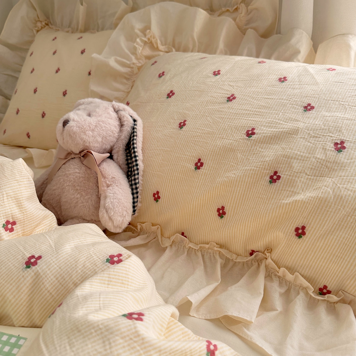 91家纺网 家纺一手货源 找家纺 艾咪-Amy ntmy 2026新款法式花边全棉色织小提花四件套 花边款-蔷薇黄