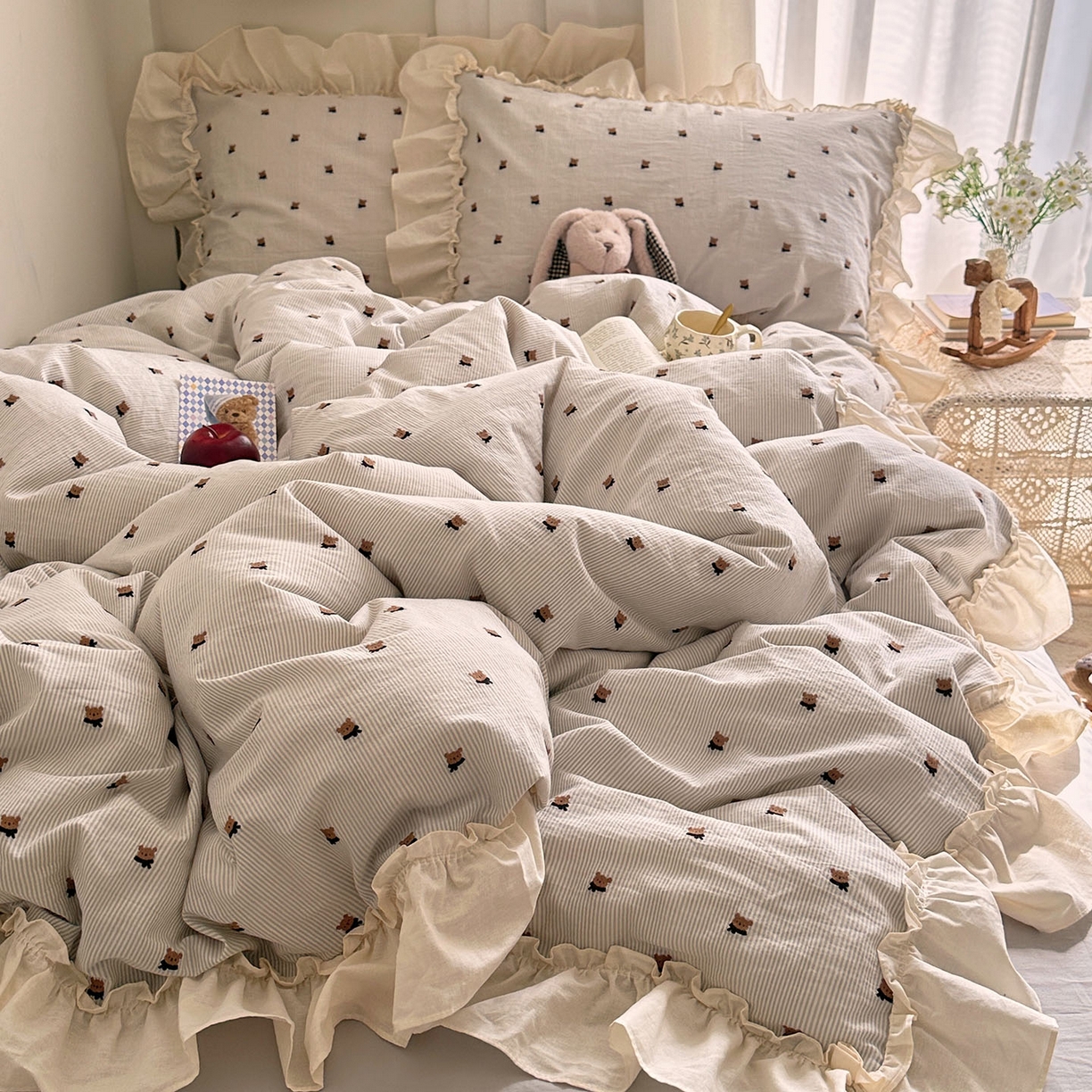 91家纺网 家纺一手货源 找家纺 艾咪-Amy ntmy 2026新款法式花边全棉色织小提花四件套 花边款-围巾熊