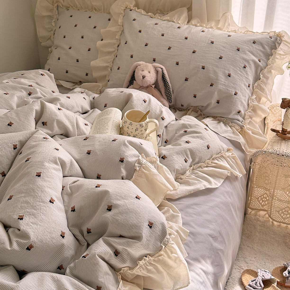 91家纺网 家纺一手货源 找家纺 艾咪-Amy ntmy 2026新款法式花边全棉色织小提花四件套 花边款-围巾熊