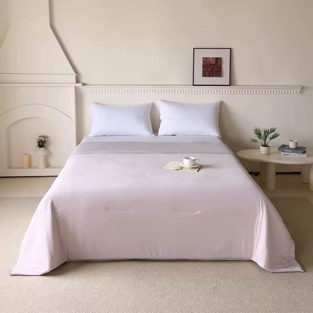 91家纺网 家纺一手货源 找家纺 云玲时尚 2026新款凉感丝深睡夏被被子被芯 杏仁咖