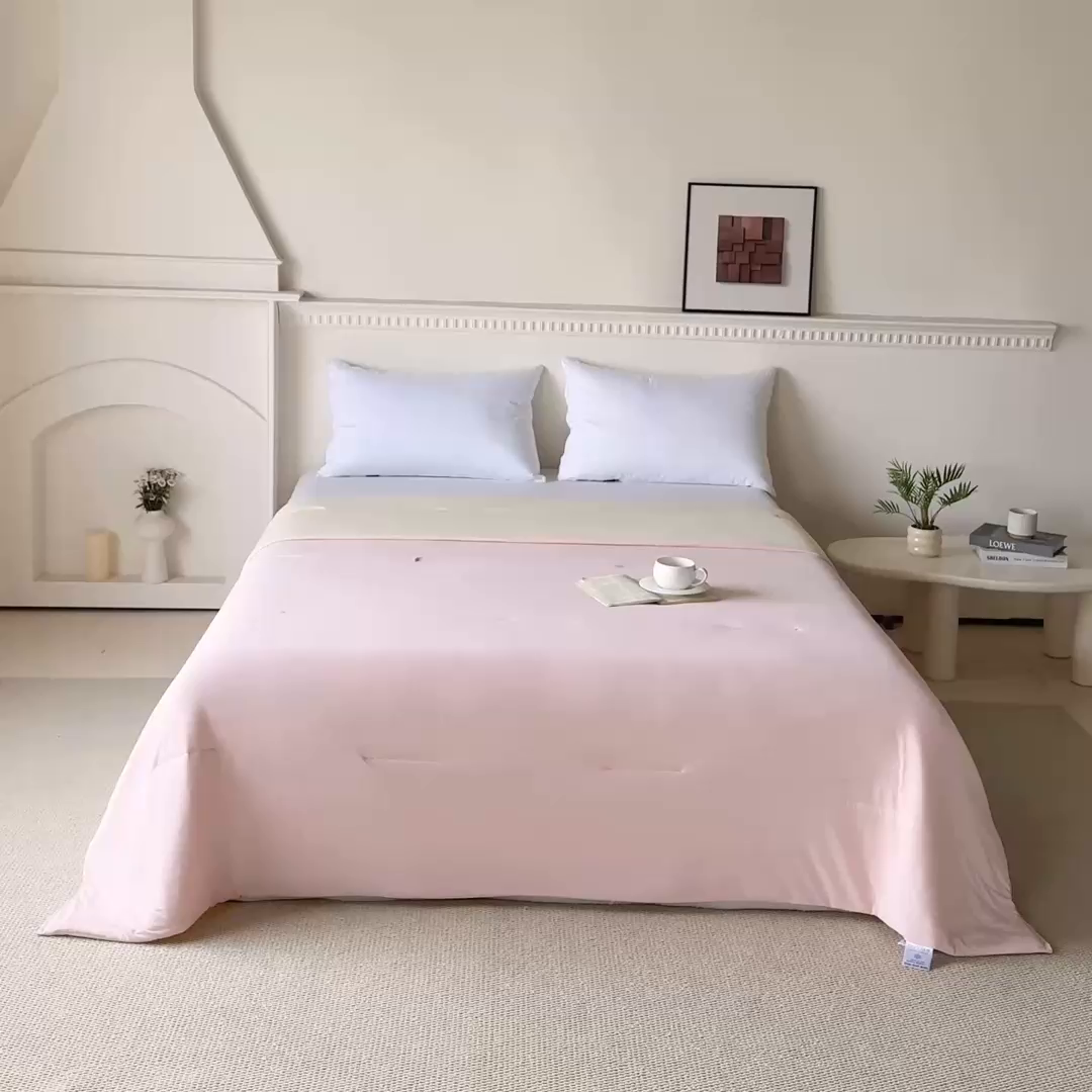 91家纺网 家纺一手货源 找家纺 云玲时尚 2026新款凉感丝深睡夏被被子被芯 菊雾粉