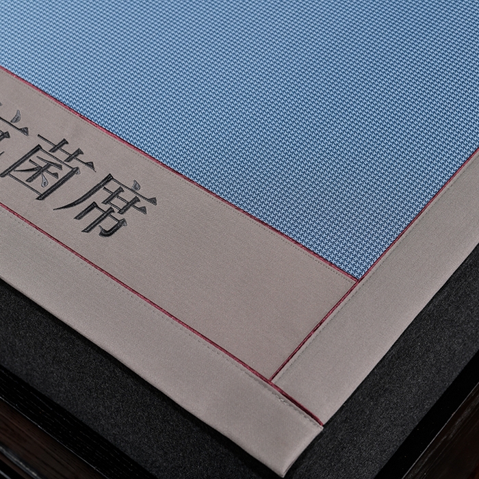 91家纺网 家纺一手货源 找家纺 小牛席业 2026新款小千鸟格-经典款抗菌席（轻奢风） 蓝色