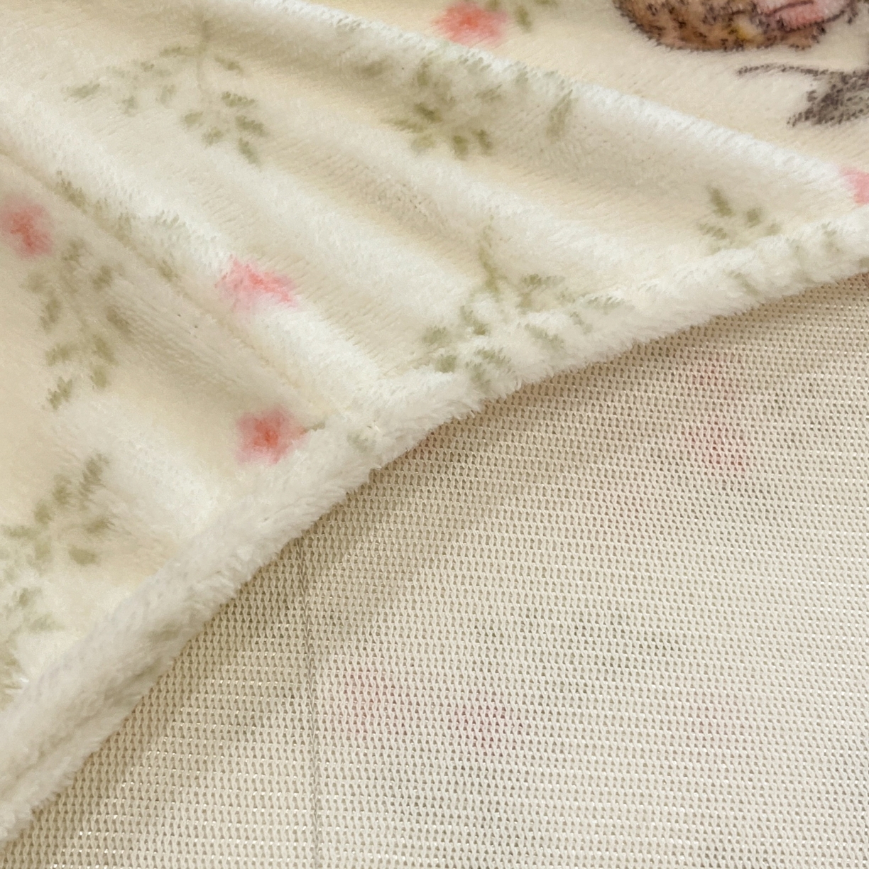 91家纺网 家纺一手货源 找家纺 小桃姐家纺 2025新款高克重牛奶绒印花床笠单品床笠床笠单件 花音兔