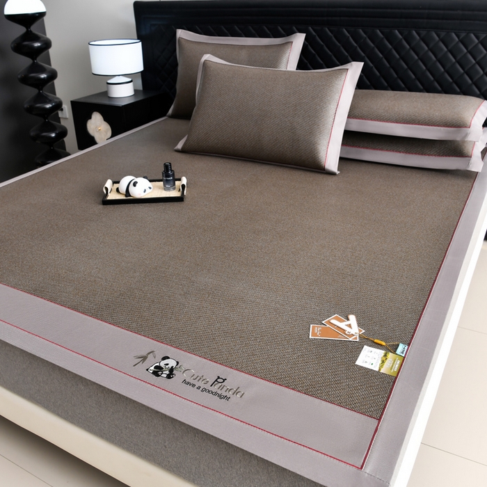 91家纺网 家纺一手货源 找家纺 （总）小牛席业 2026新款3D刺绣印尼藤-熊猫刺绣款（10斤加厚）