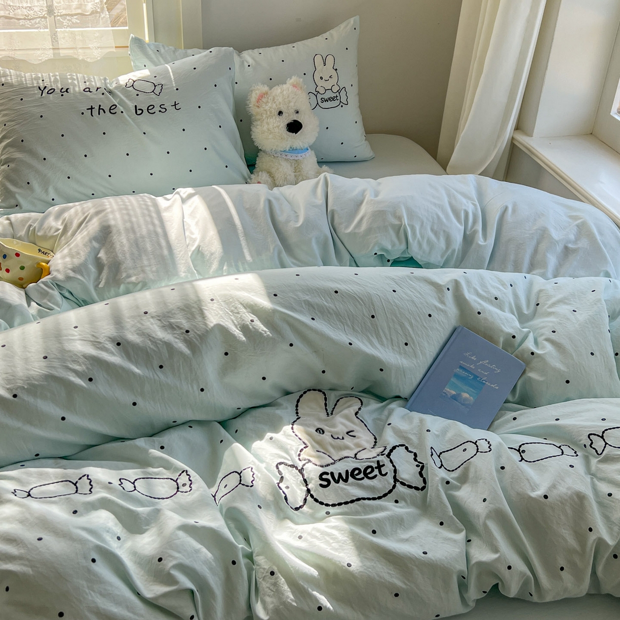 91家纺网 家纺一手货源 找家纺 贝凯瑞 2026新款仿棉木棉水洗棉绣花ins小清新床裙床单款四件套-糖果兔系列 糖果兔-天空蓝