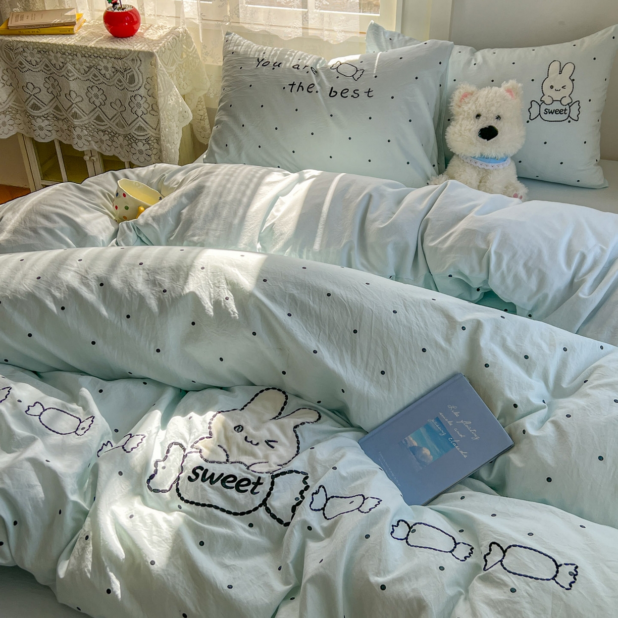 91家纺网 家纺一手货源 找家纺 贝凯瑞 2026新款仿棉木棉水洗棉绣花ins小清新床裙床单款四件套-糖果兔系列 糖果兔-天空蓝