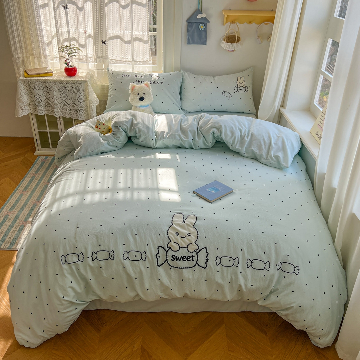 91家纺网 家纺一手货源 找家纺 贝凯瑞 2026新款仿棉木棉水洗棉绣花ins小清新床裙床单款四件套-糖果兔系列 糖果兔-天空蓝