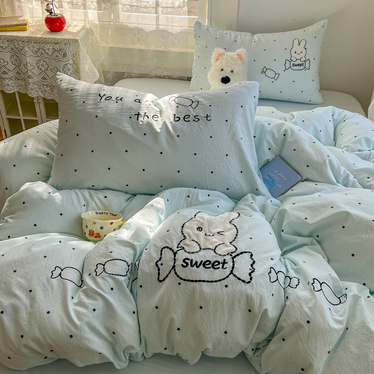 91家纺网 家纺一手货源 找家纺 贝凯瑞 2026新款仿棉木棉水洗棉绣花ins小清新床裙床单款四件套-糖果兔系列 糖果兔-天空蓝